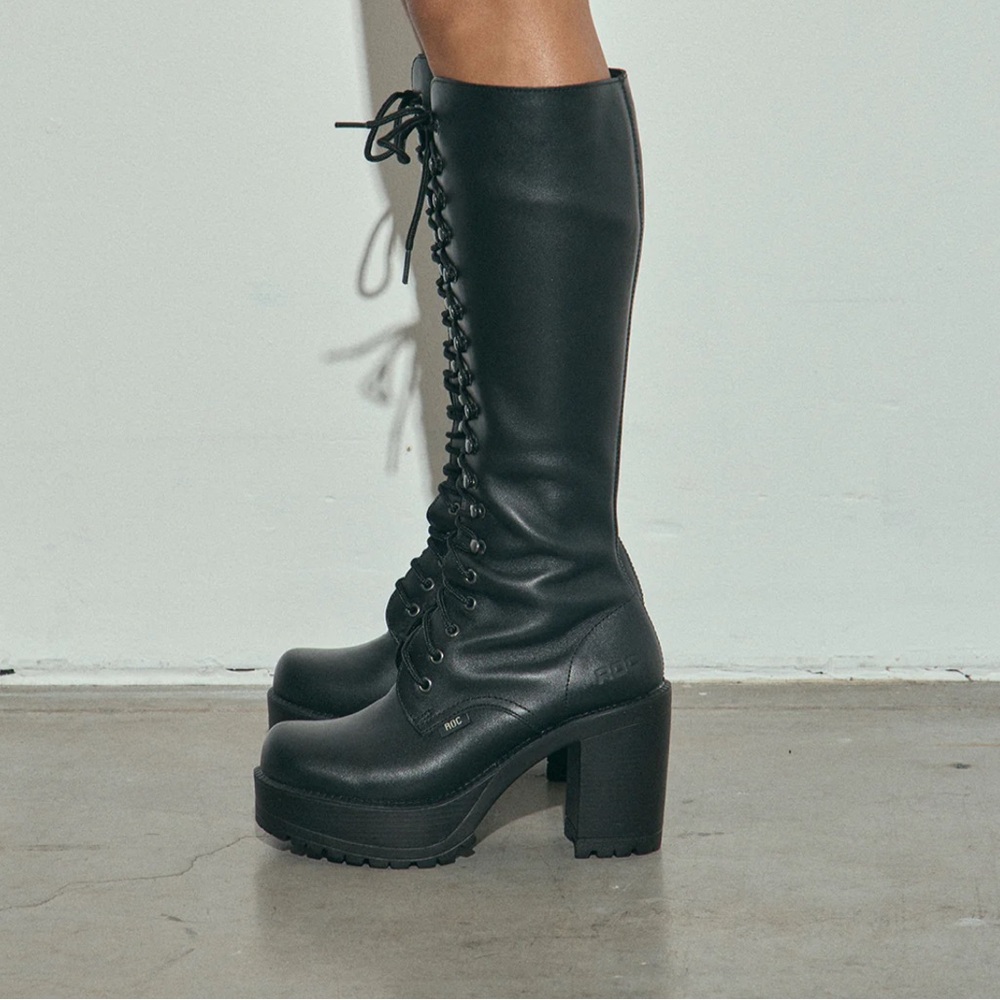 Stylish Roc Boots Lace - Picture 2 of 3
